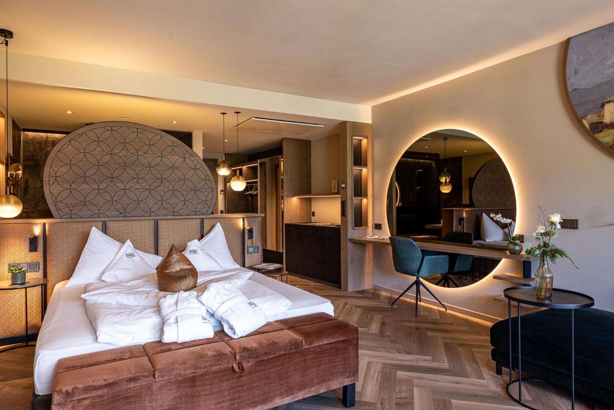 Gartenhotel Moser Appiano Sulla Strada Del Vino Ruang foto