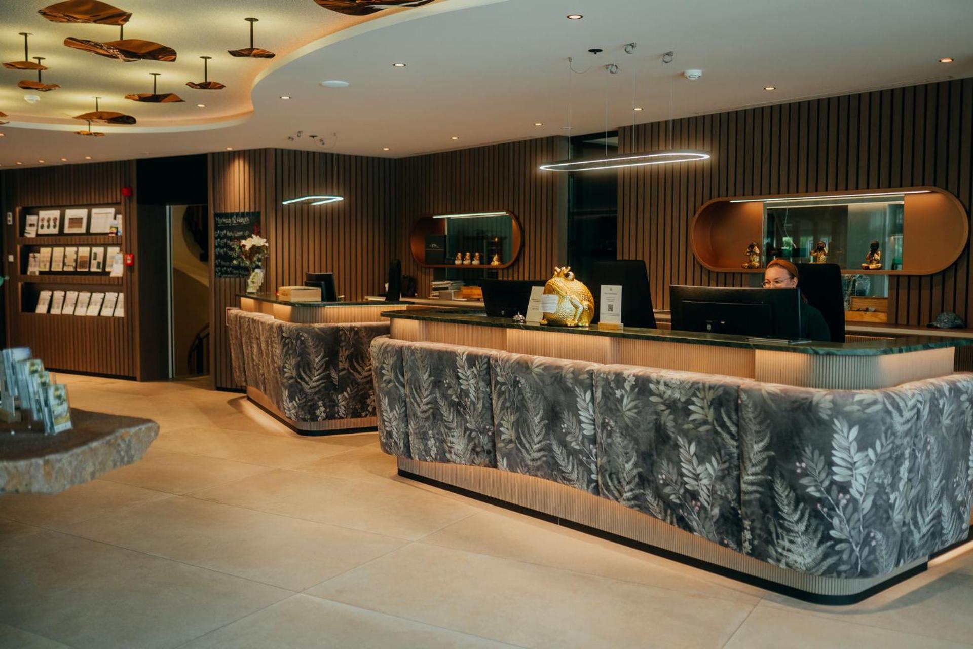 Gartenhotel Moser Appiano Sulla Strada Del Vino Bagian luar foto