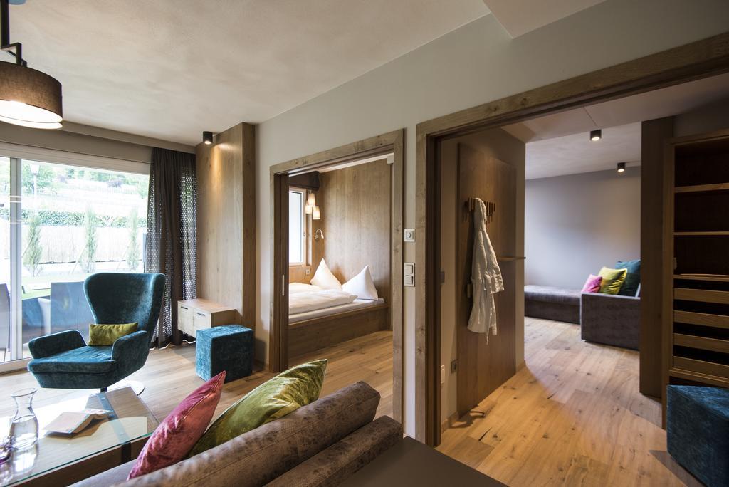 Gartenhotel Moser Appiano Sulla Strada Del Vino Bagian luar foto