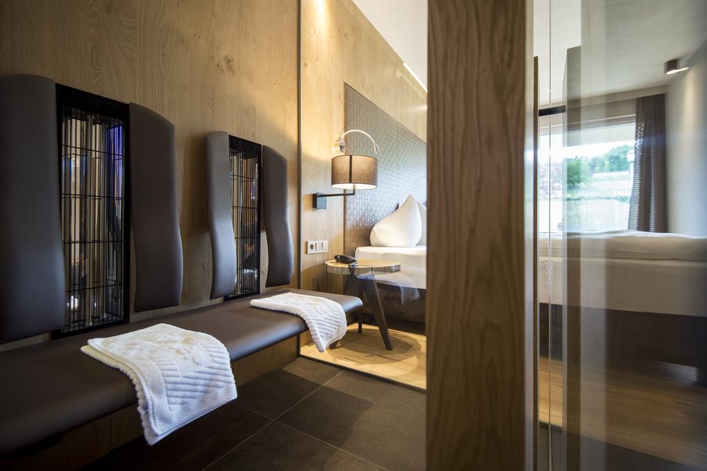 Gartenhotel Moser Appiano Sulla Strada Del Vino Bagian luar foto