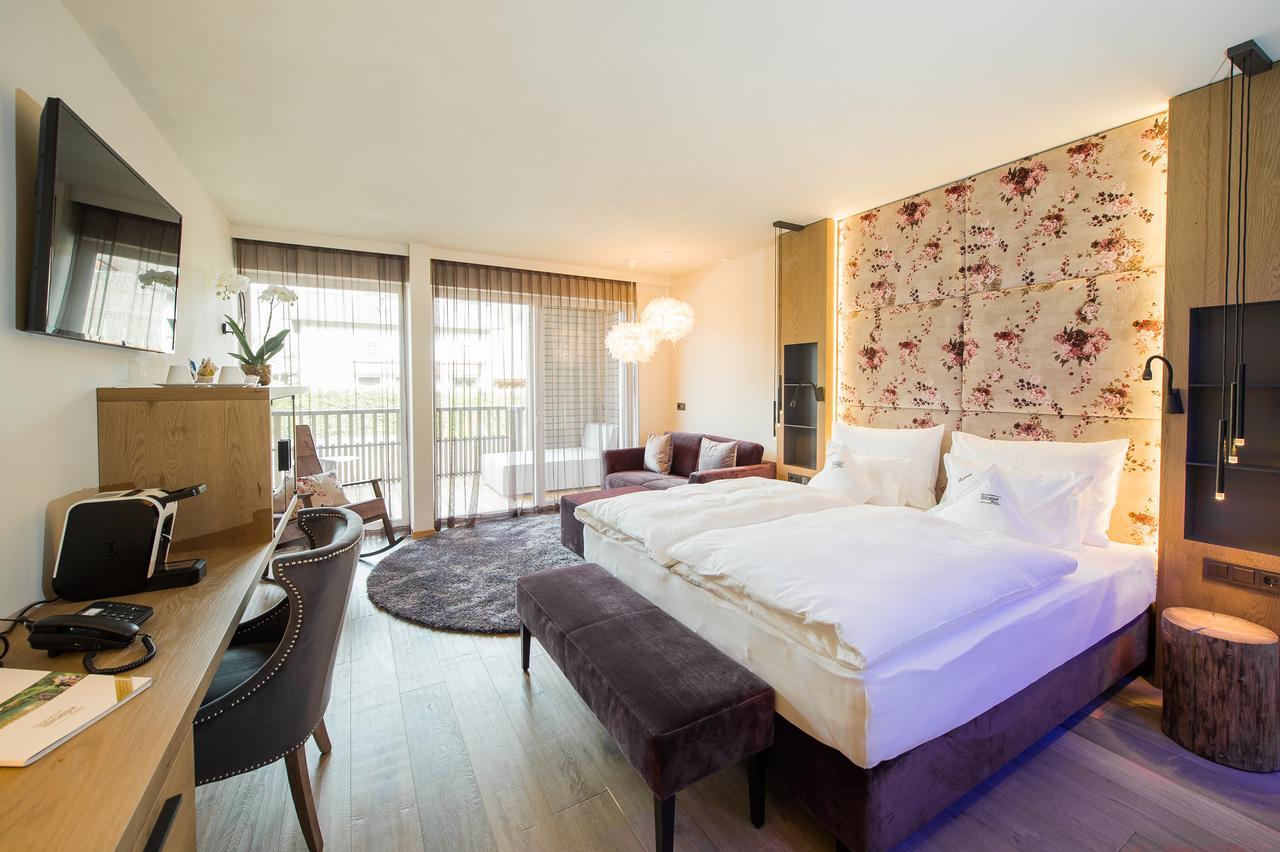 Gartenhotel Moser Appiano Sulla Strada Del Vino Bagian luar foto